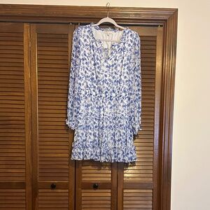 Skies Are Blue Blue & White Floral Long Sleeve Dress | Size M